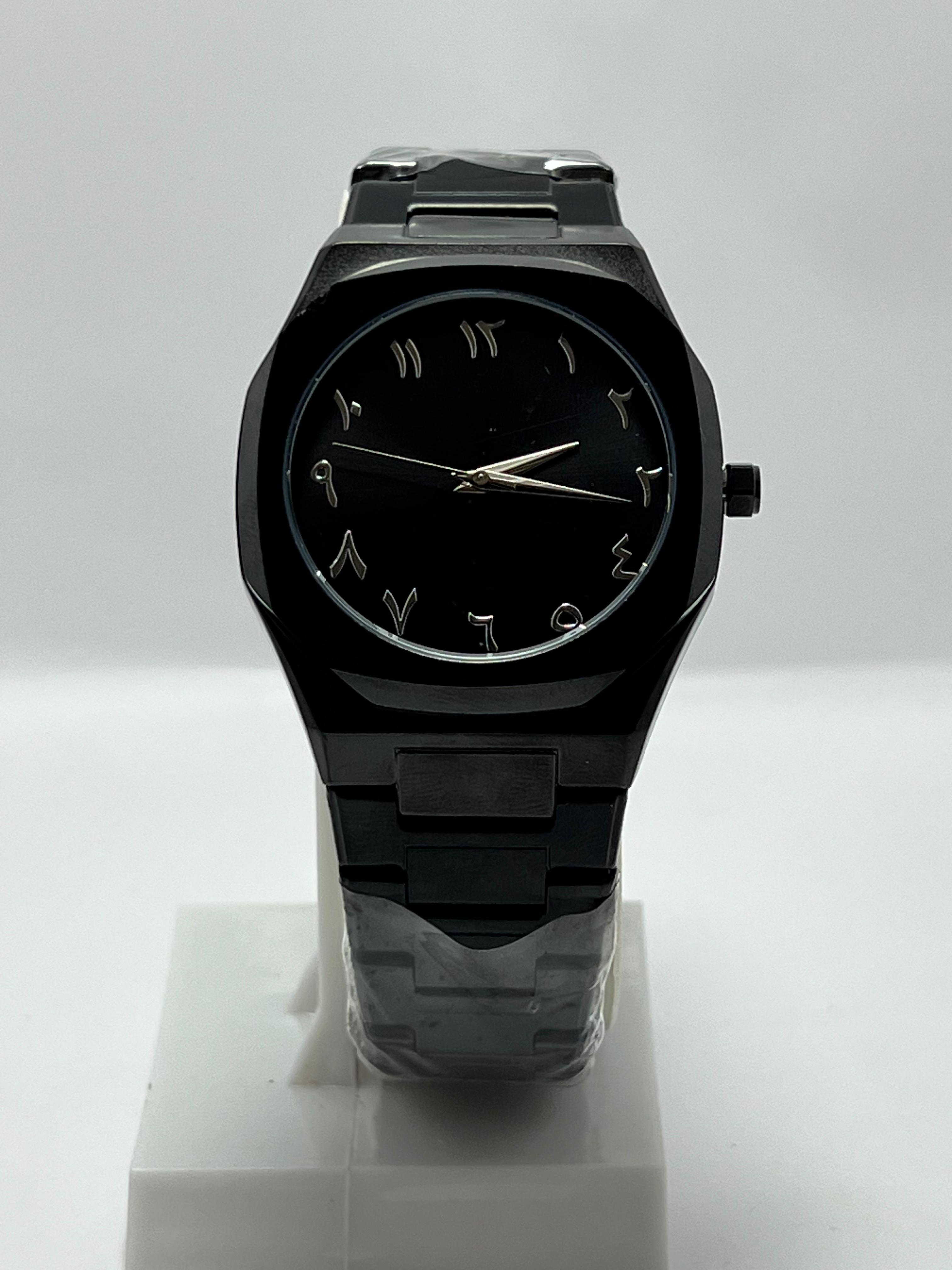 Stylish Black Arabic Numerals Men’s Wrist Watch – Stainless Steel Luxury Design