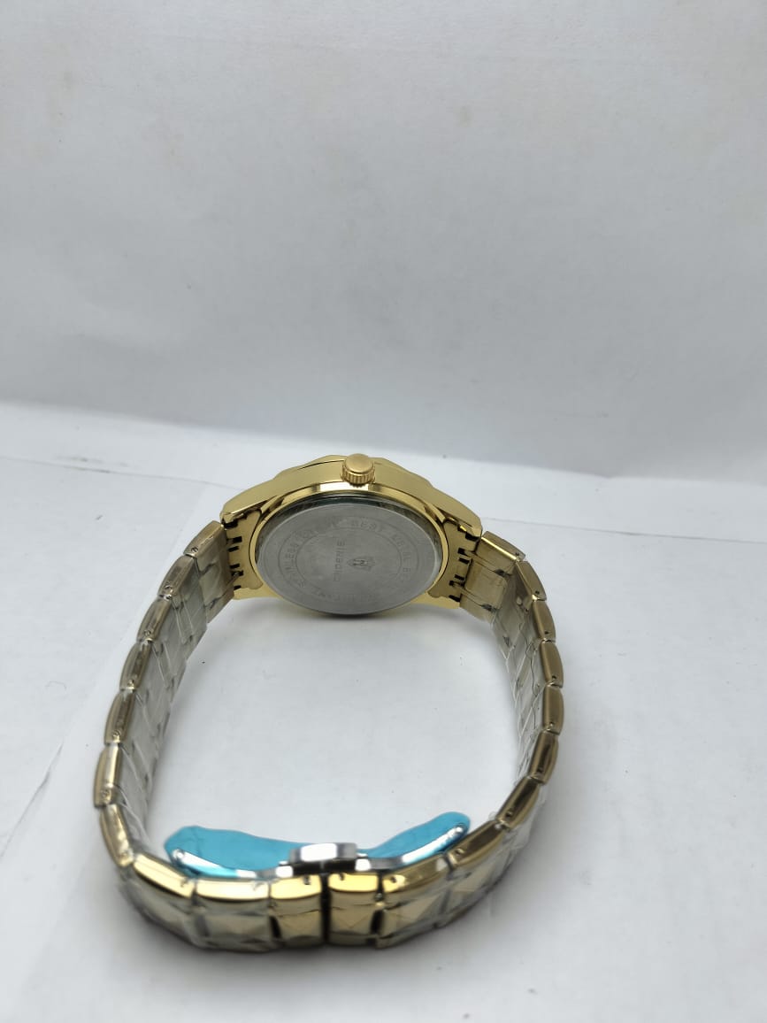 BINBOND Men’s Luxury Gold Quartz Watch – Black Dial with Crystal Markers